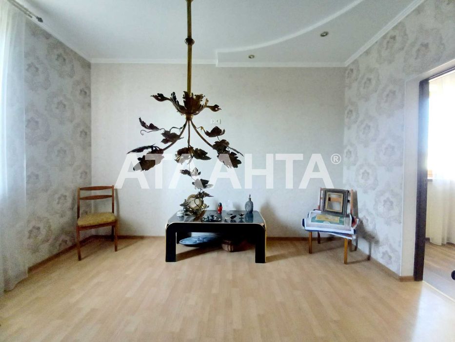 Будинок з ремонтом у Совіньоні