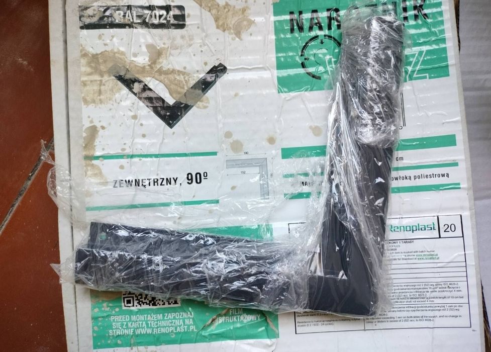 Narożnik zewnętrzny zamykający Renoplast W20Z 90 grafit