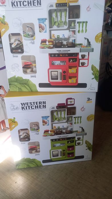 Кухня 82см нові дитяча з водою,парою, світ,звук,65 придмета