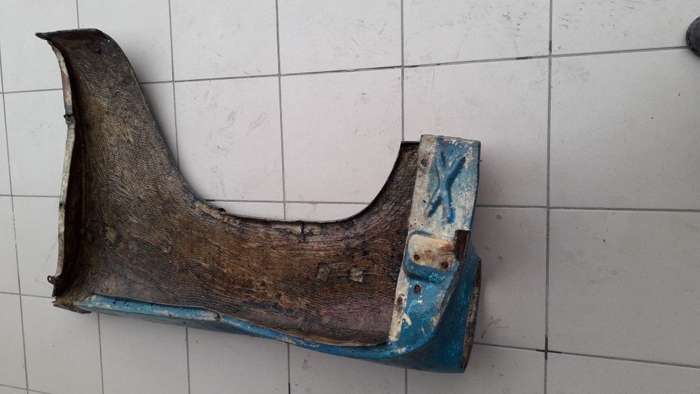 Крыло правое на Москвич 402.самоделка тех времен