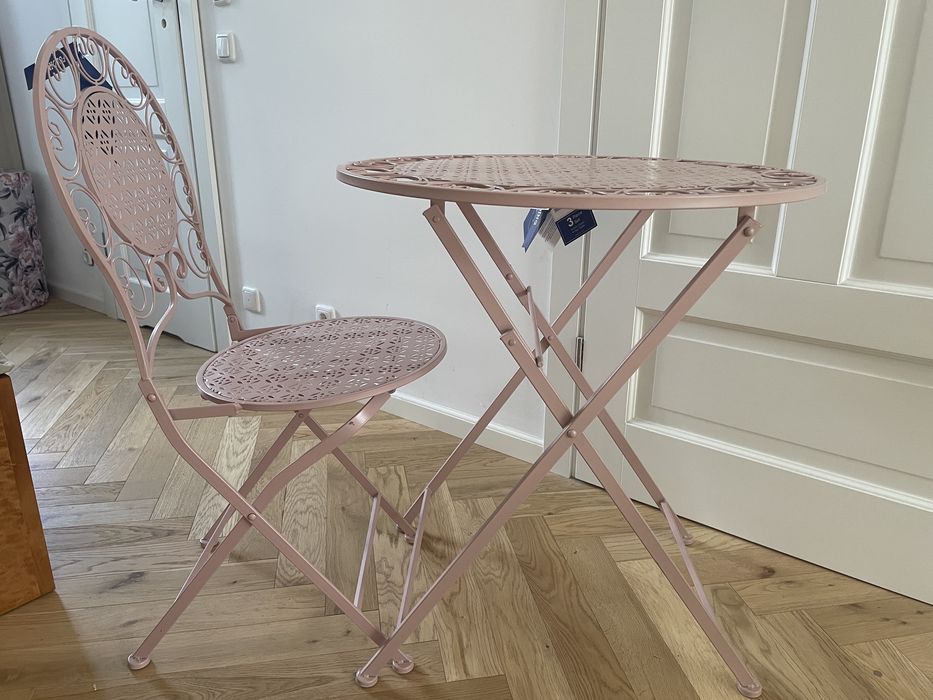 Stolik balkonowy z krzesłem w stylu vintage, pudrowy róż, balcony livi