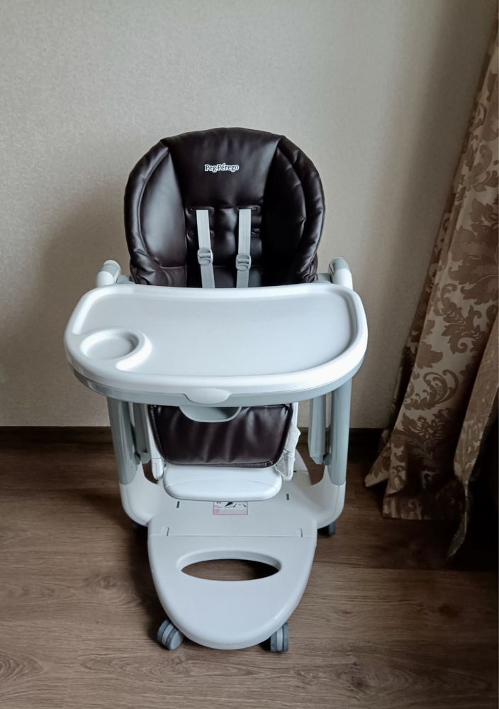 Стульчик для кормления Peg Perego Tatamia