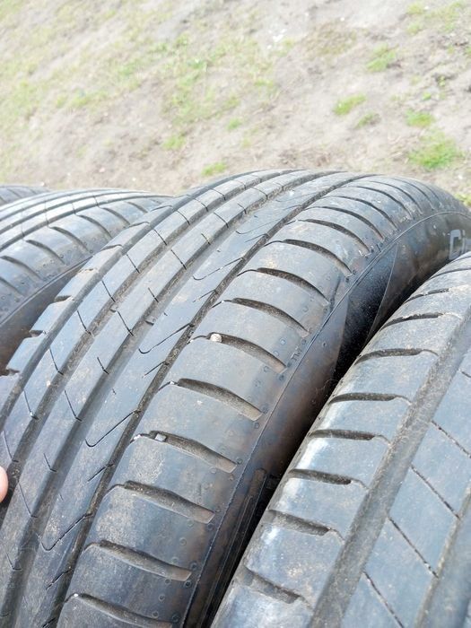 Продам шини Pirelli Centurato P7