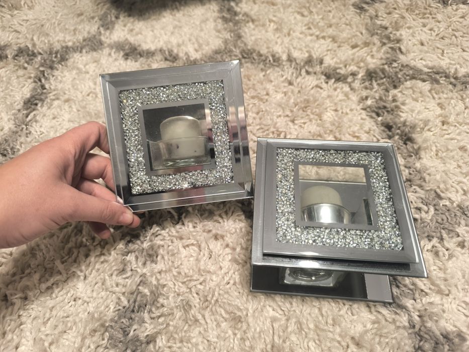 Dwa świecznik Glamour Home&you z świeczkami  z kryształkami zdobione