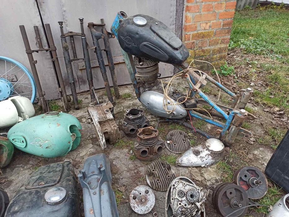 Бак бензиновий до мотоцикла ІЖ 49.