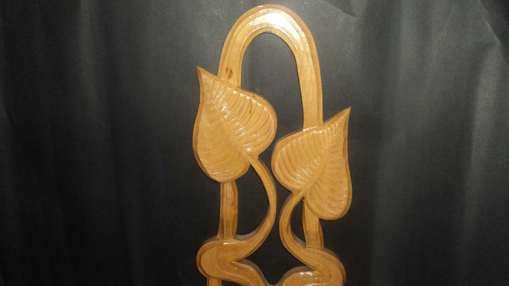 kwietnik  z  drewna /na  kwiaty