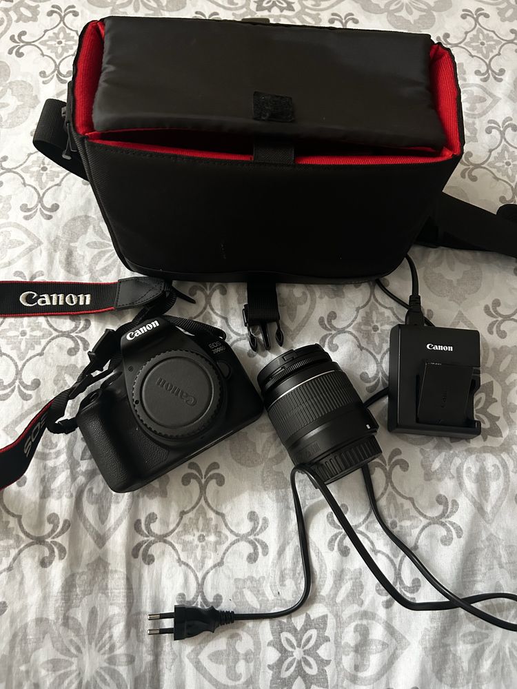 Canon 2000D with lens