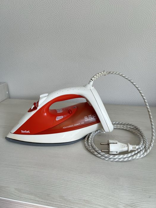 Праска Tefal (утюг)