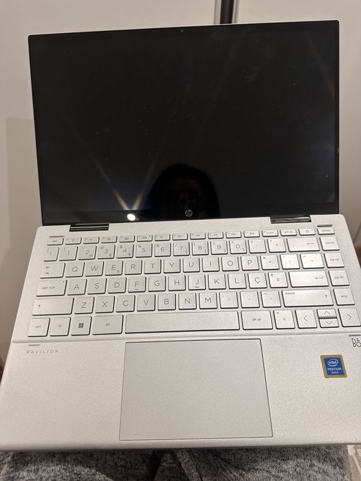 HP Pavilion - notebook/tablet