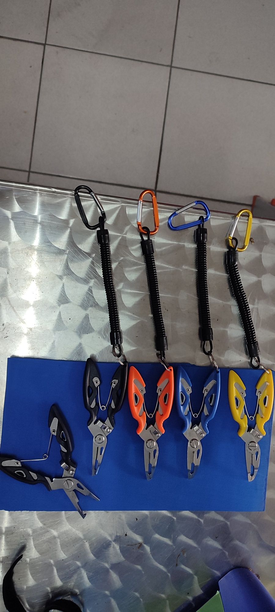 Alicate multifunções