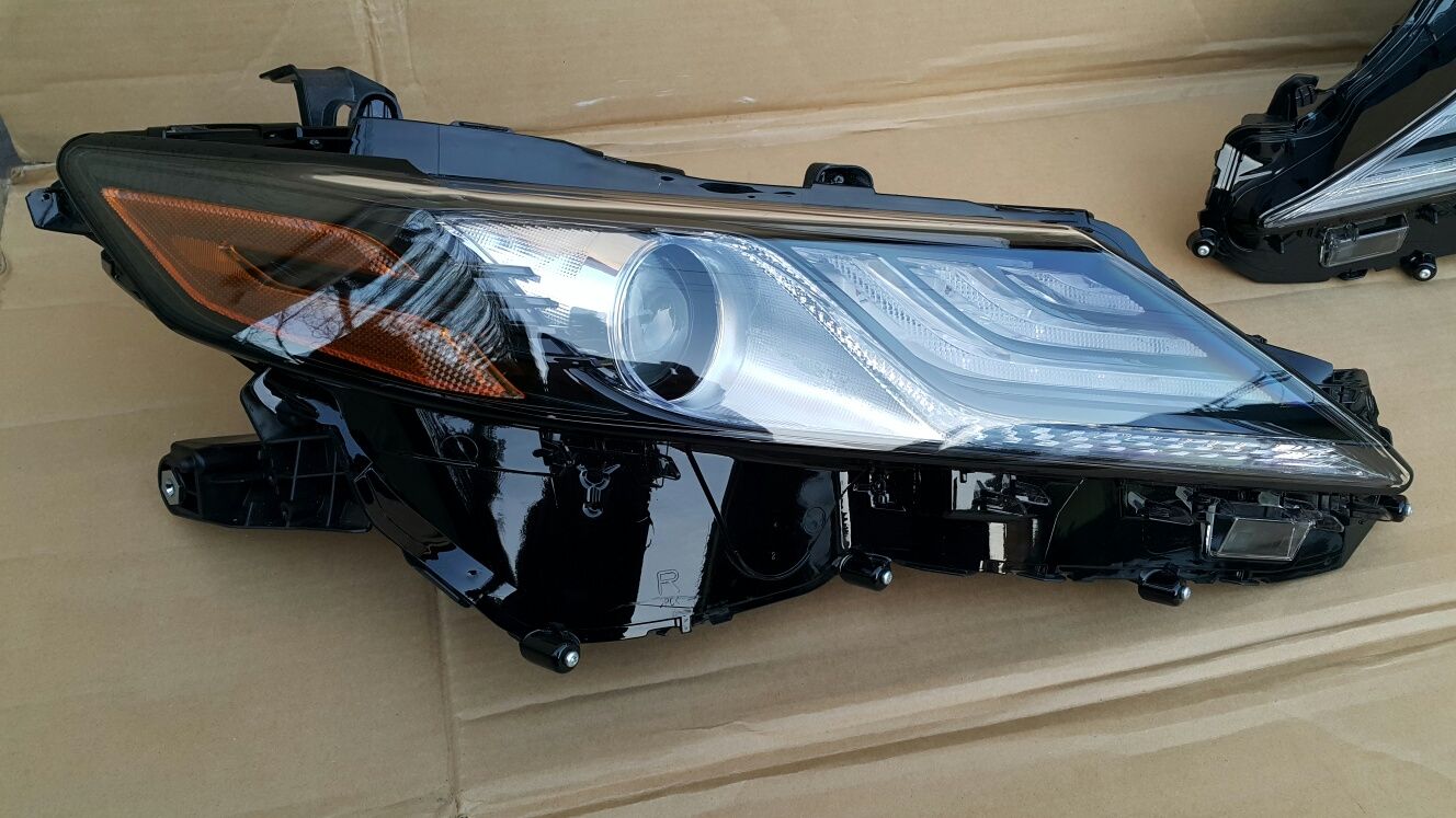 Фара Toyota Camry 70 USA 2018 2019 2020 2021 2022 2023 full led Оригін