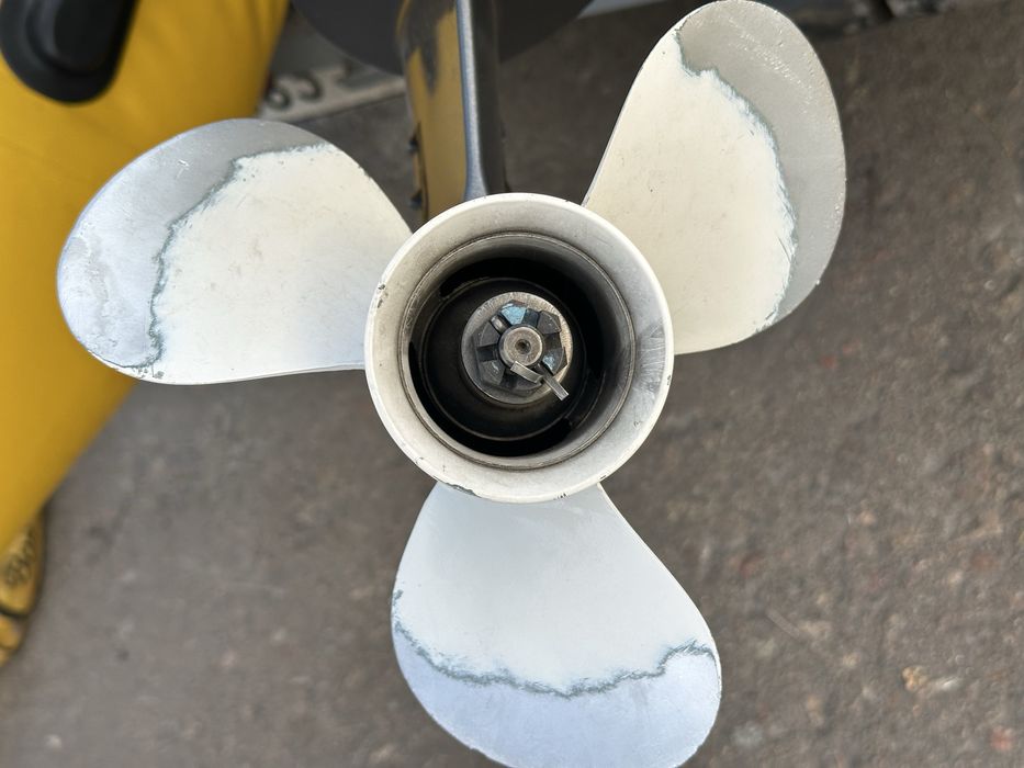 Човен Capitan Cap-370