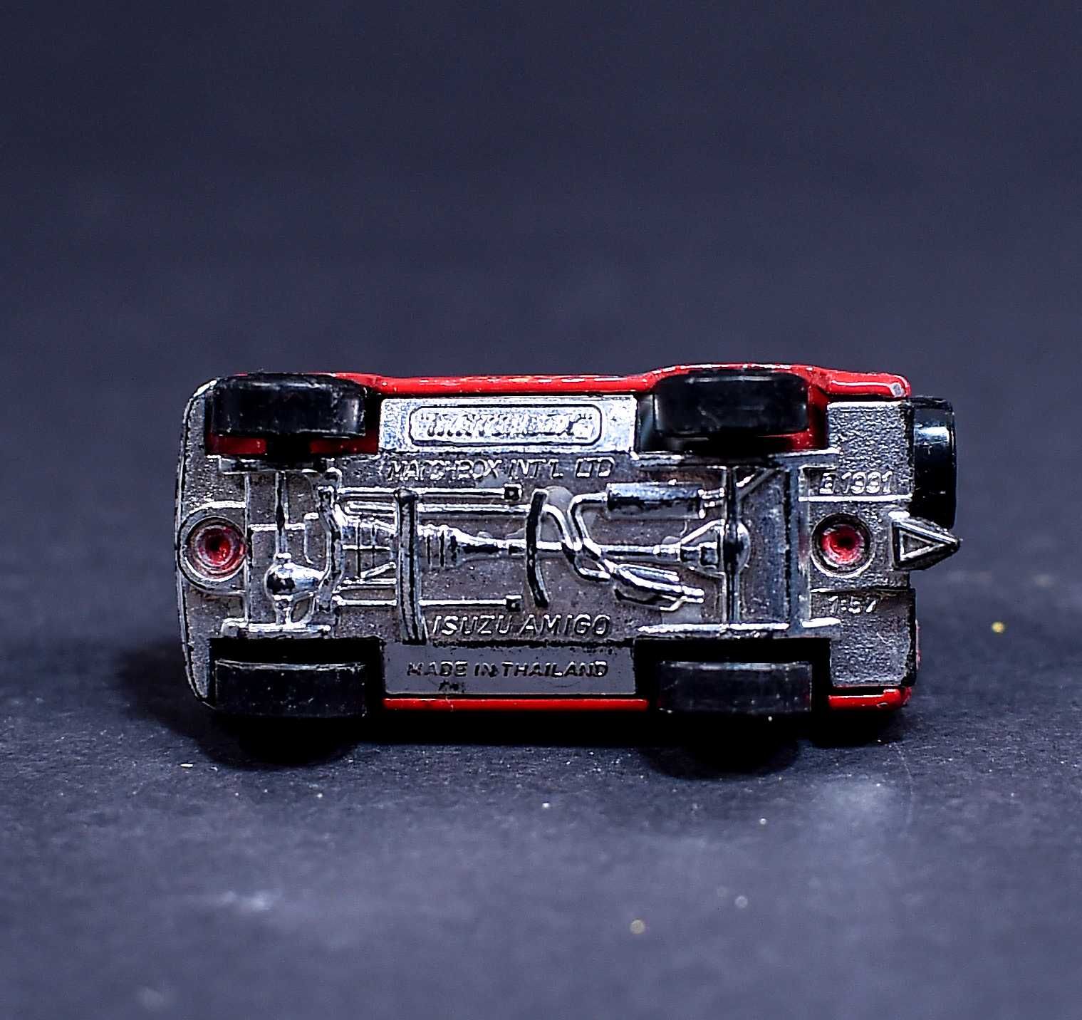 Samochodzik # Matchbox Isuzu Amigo