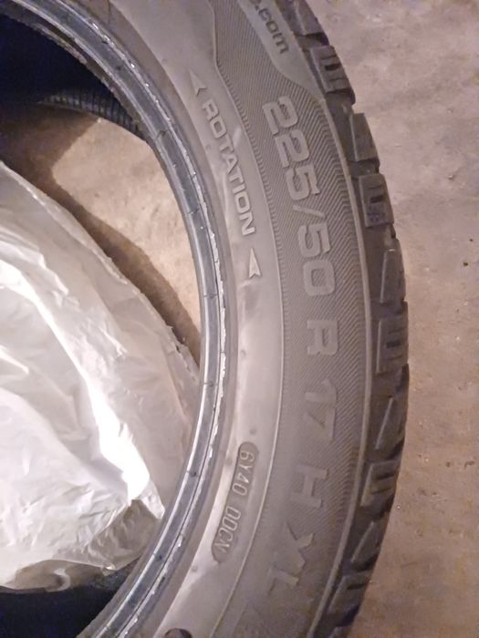 Opony zimowe Uniroyal 225/50 R17 2szt