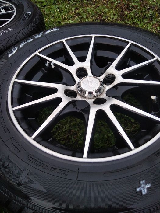 Продам тітани 175/70 R13 за 4 диска 6500