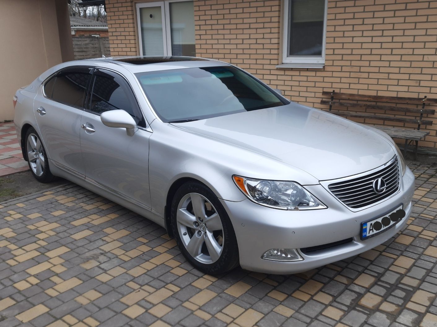 Lexus LS 460 Long