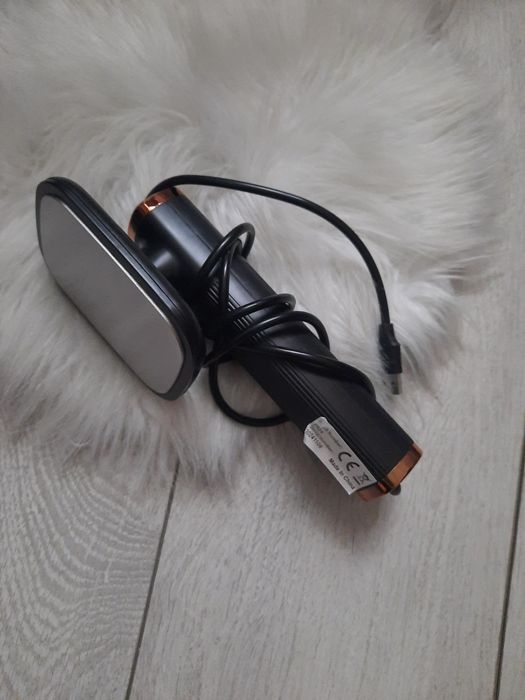 Mini żelazko do prasowania ubran