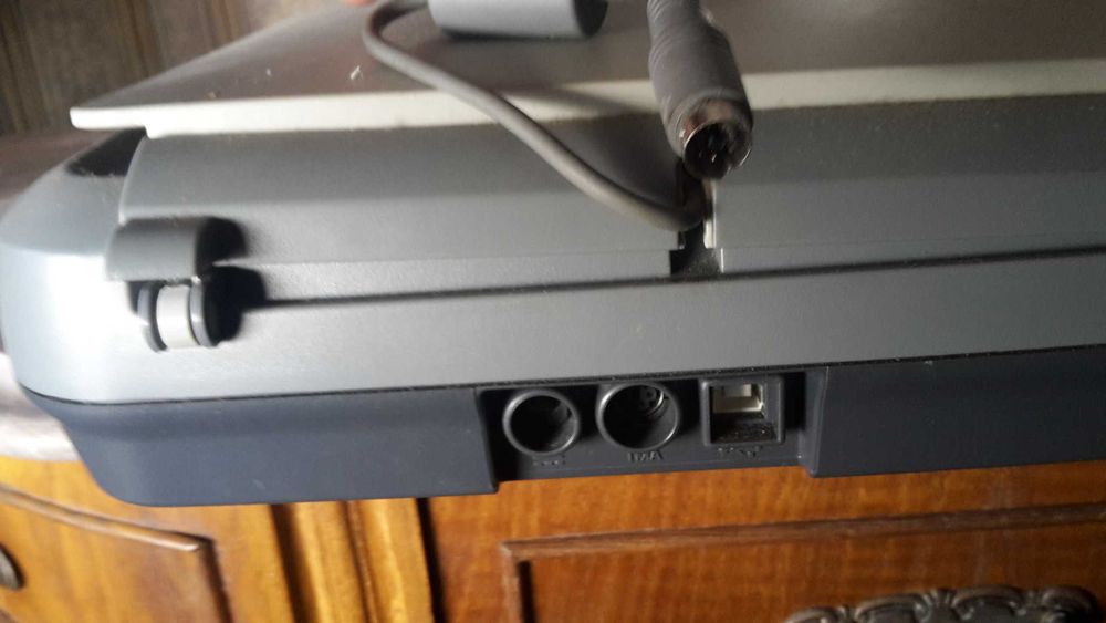 HP SCANNER. Excellent condition. Includes 3 photos.64286179236610122