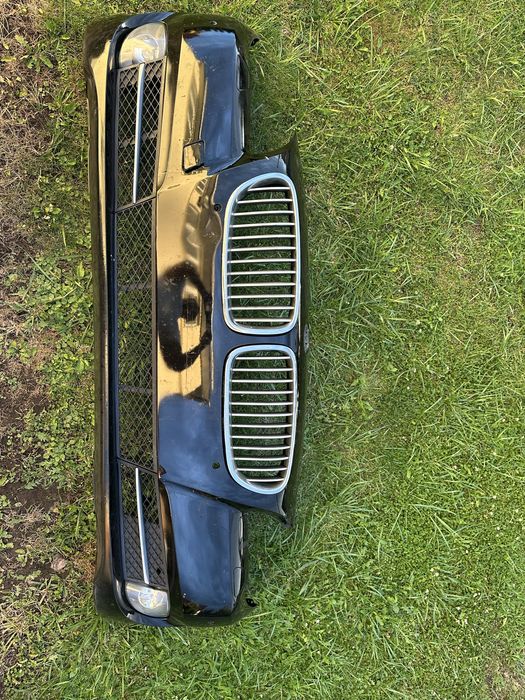 Бампер  BMW  5 series , F11 , F10  , передній бампер взборі , туманки