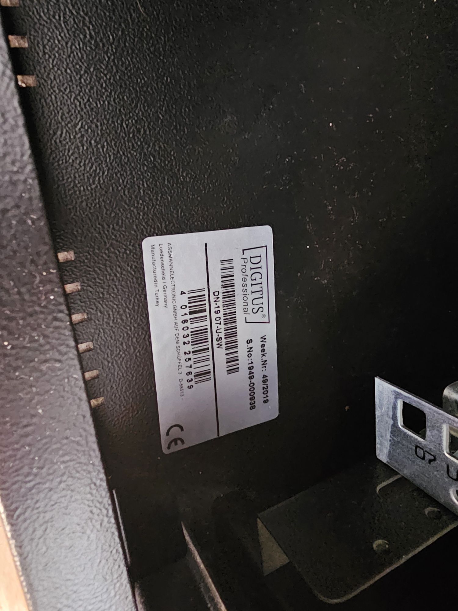 Digitus DN-19 07-U-SW armário rack 7U Rack de pendurar na parede Preto