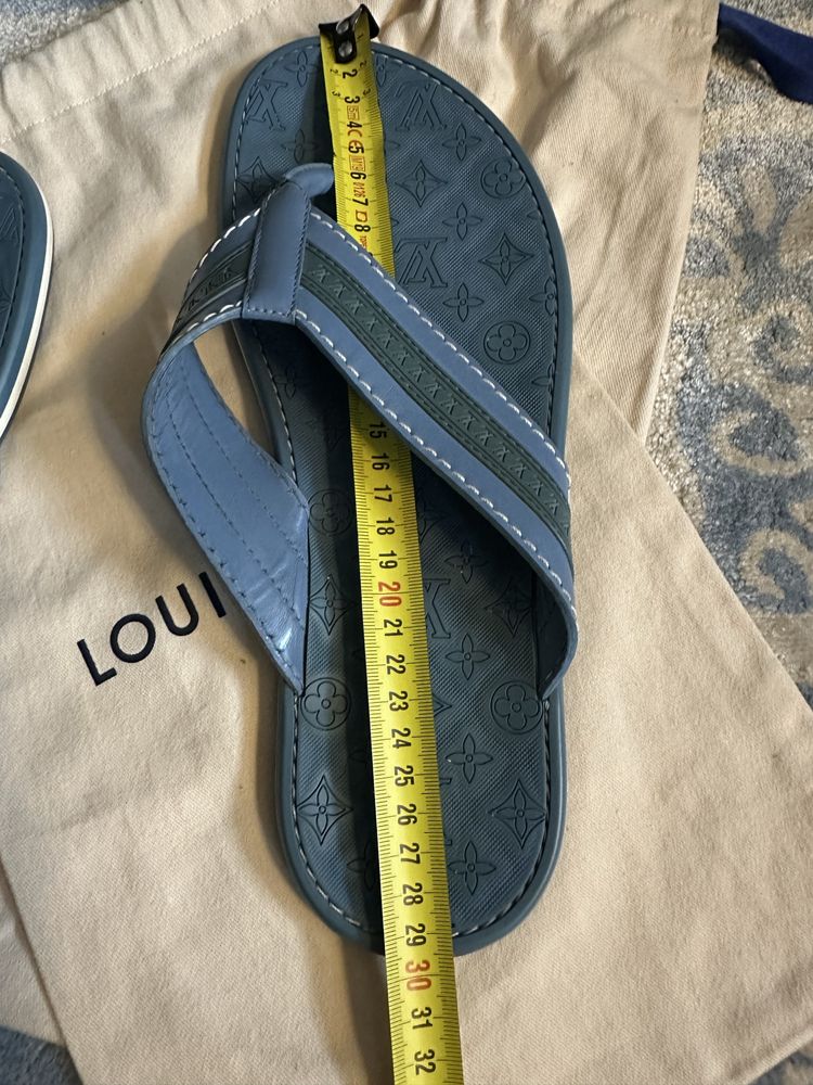 Louis Vuitton шлепанцы оригінал слвйдеры  флип флопы 9 р