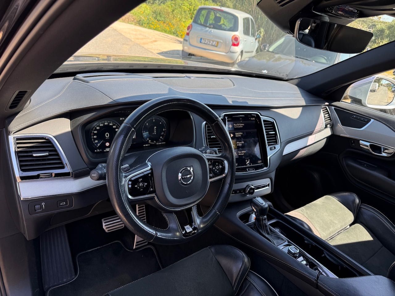 Volvo XC 90 D4 "R-Design" - Suspensão a ar/Full Extras