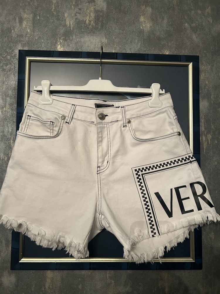 Mega spodenki jeans  Versace-super napis r.M/L