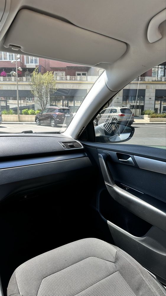 Volkswagen Passat B7 2012р