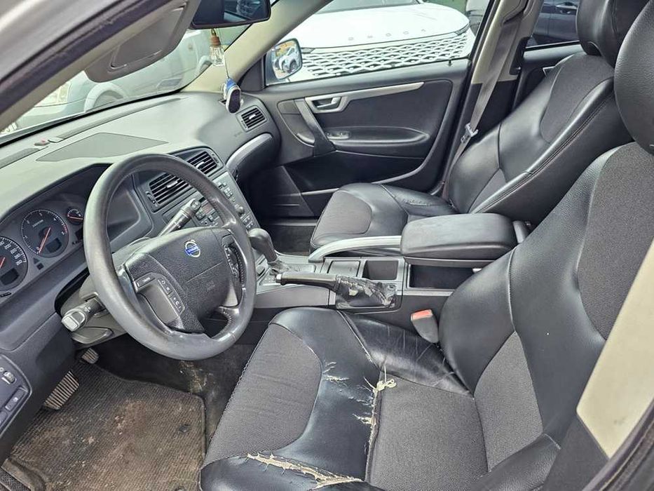 Volvo XC70 4X4 AUTOMAT 2002r. 2.4 diesel 163KM/Opłaty aktualne