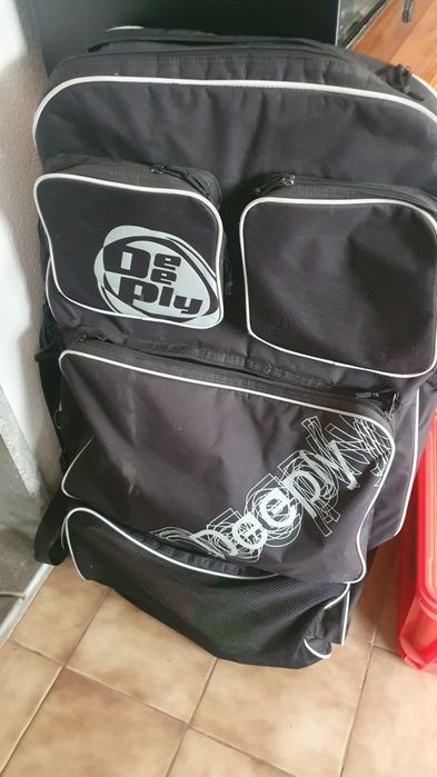 Prancha de bodyboard e saco