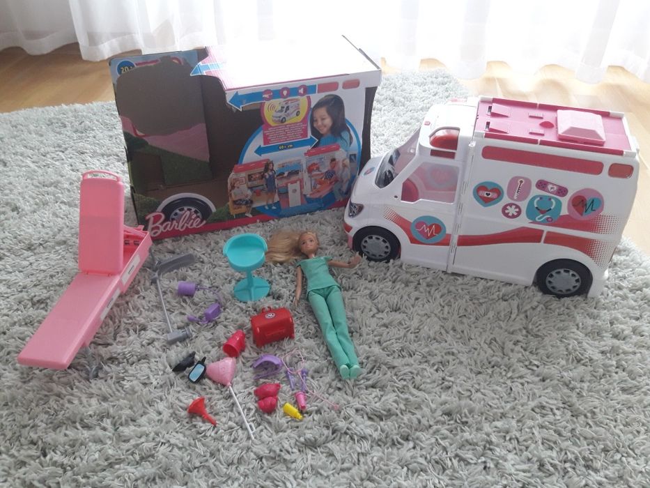 Karetka Barbie dla lalek