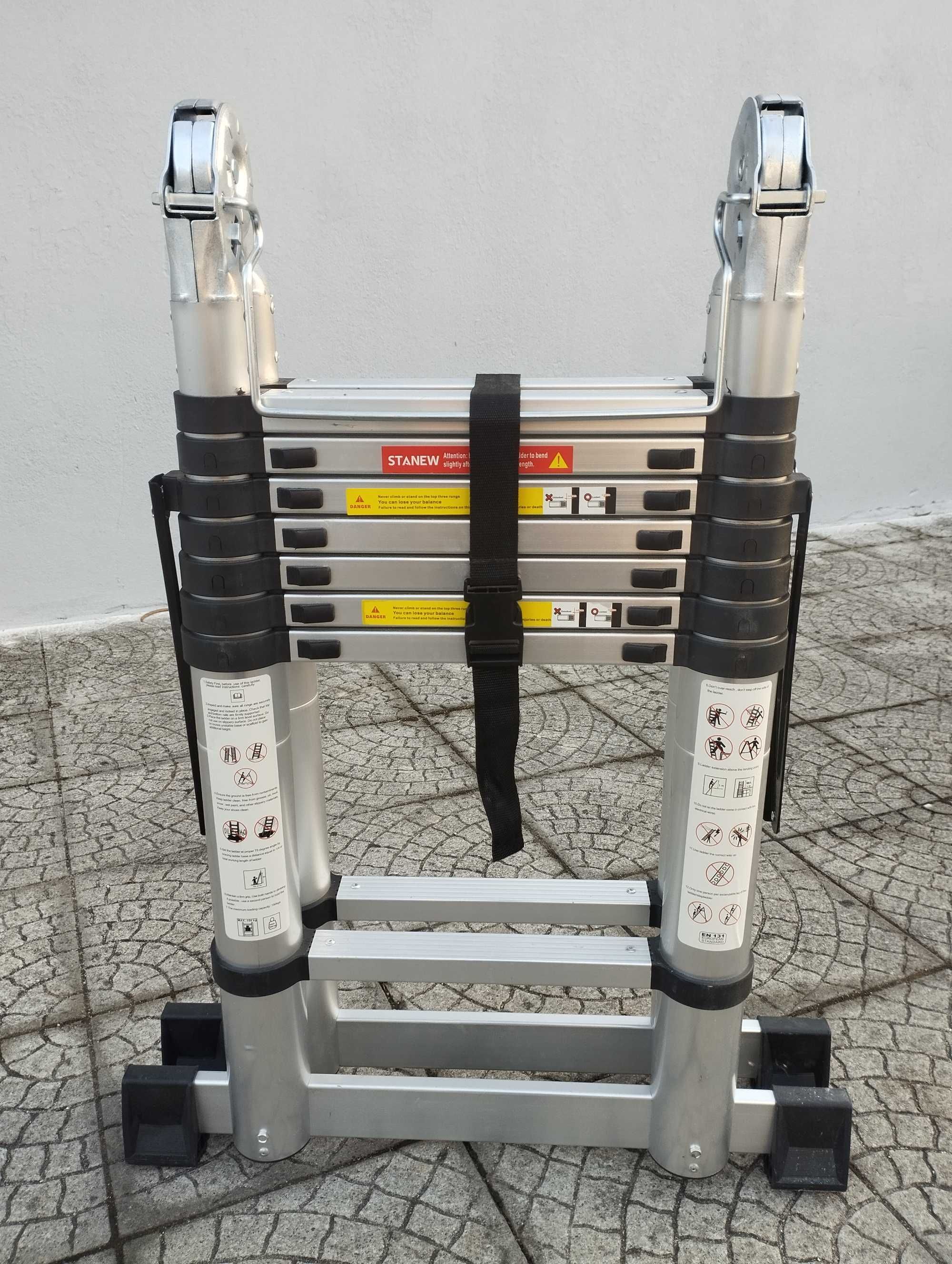 Escada telescópia extensível