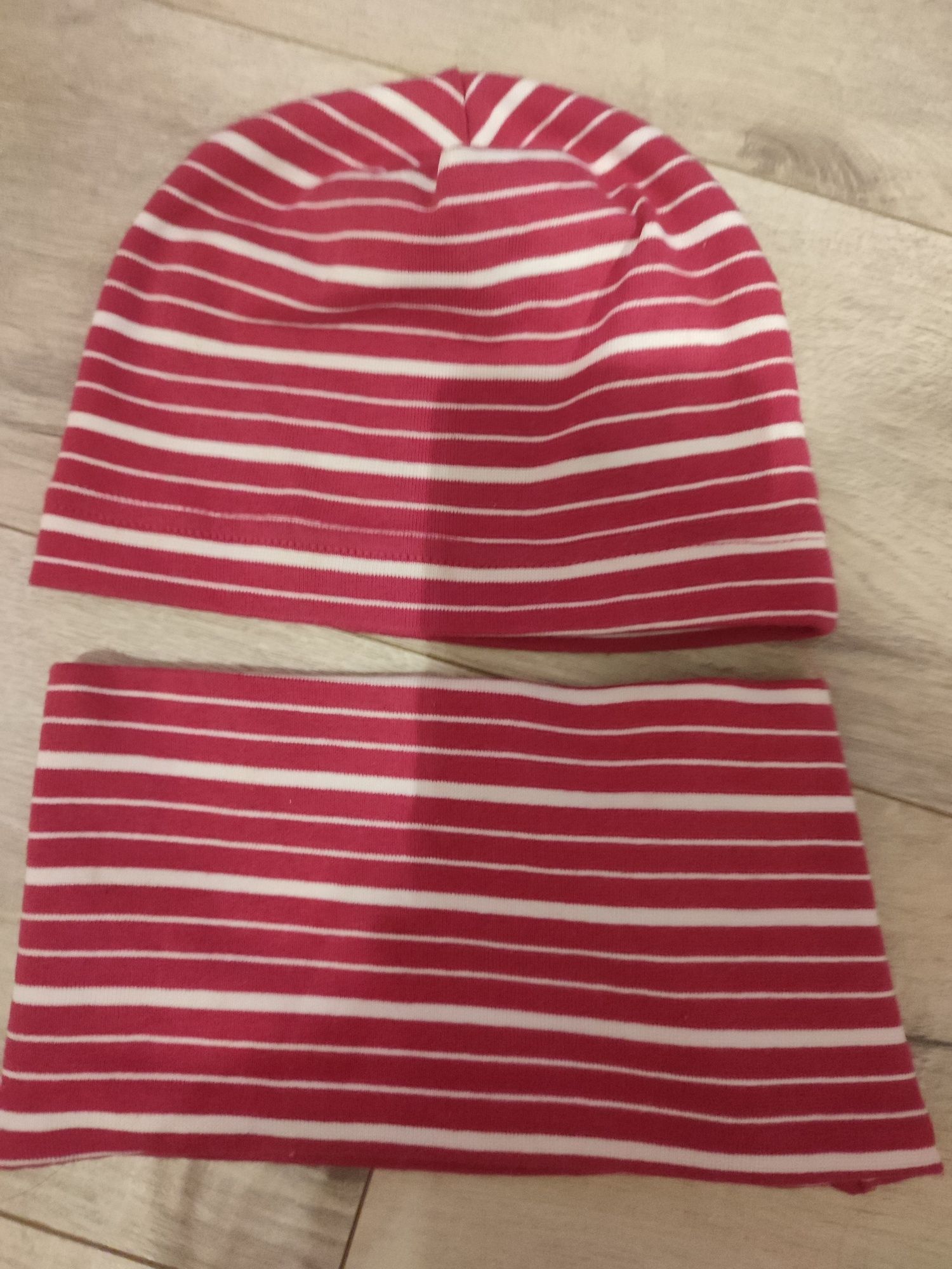 Комплект шапка, хомут для дівчинки однотонна на 1-3 роки