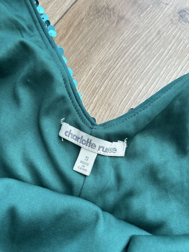 Sukienka mini cekinowa cekiny Charlotte Russe S zielona