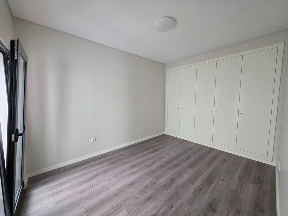 Apartamento t2 Santiago ( Sesimbra )  primeira linha vista de mar .