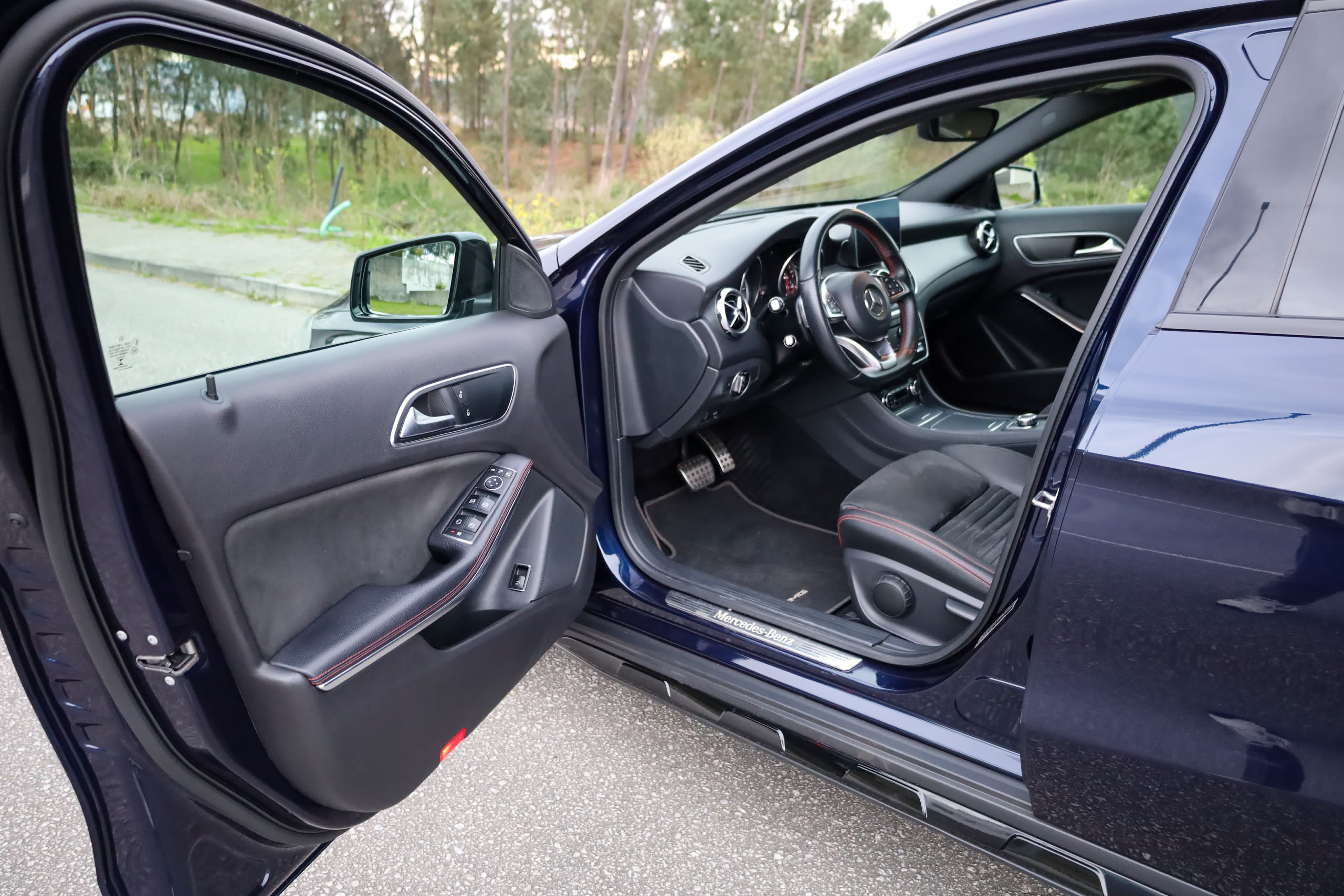 Mercedes-Benz GLA 180 Full AMG