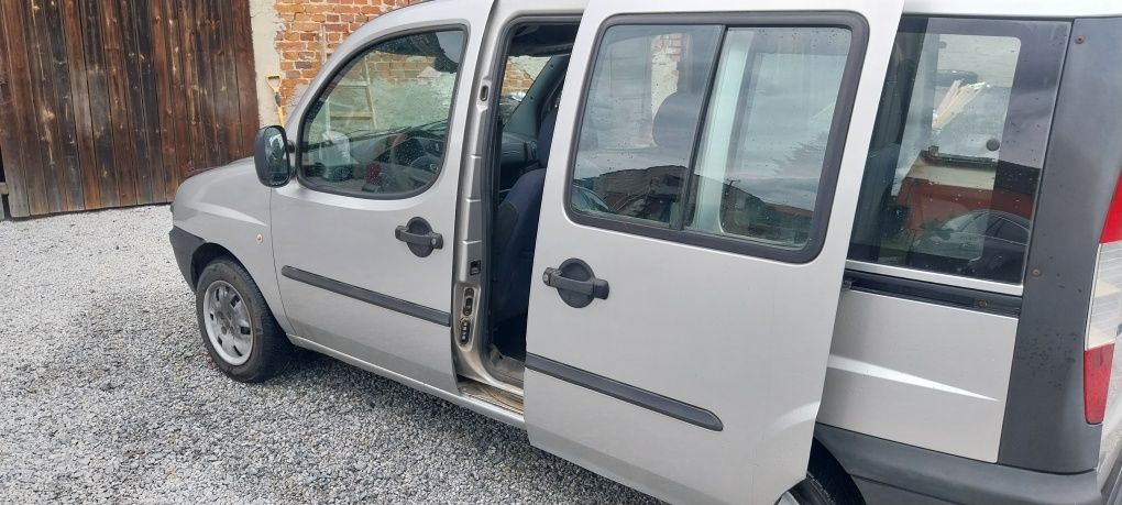 Fiat dooblo 1.9 jtd 2003r 5 osobowy