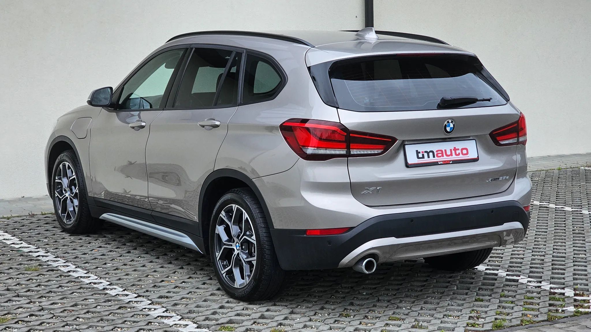 BMW X1 220 km, 4x4, AUTOMAT, X-LINE, I właściciel, Stan bardzo dobry