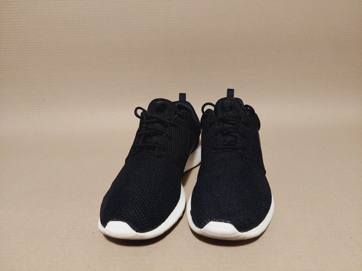 Nike Roshe Run Black