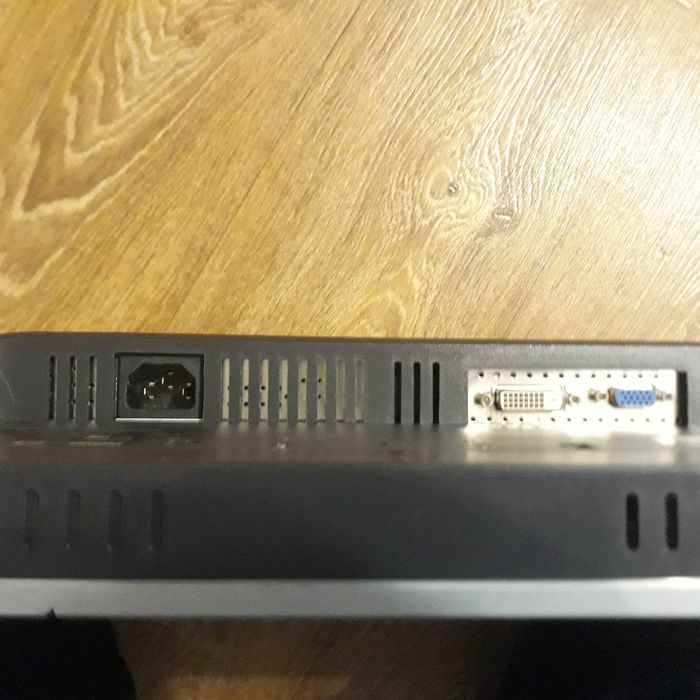 Продаю монитор от PHILIPS I90S