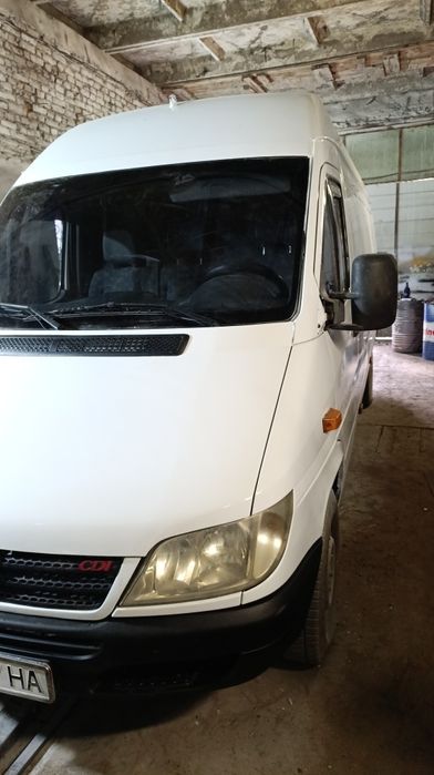 Оренда буса / Оренда вантажного авто / Прокат авто