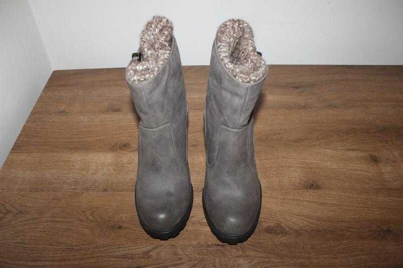 Нові оригінальні ботильйони New Look