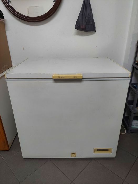 arca congeladora indesit