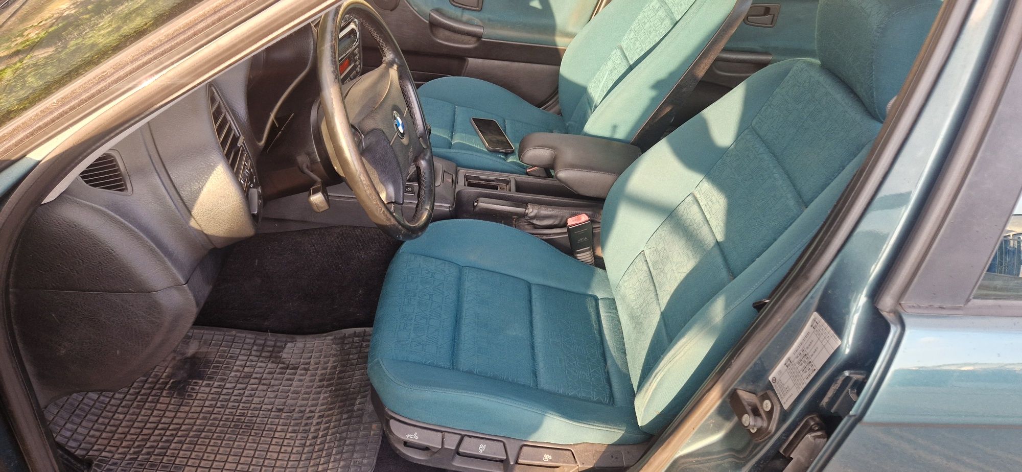Sedan e36 mpakiet klima szpera InPro H&R jeden właściciel Niemcy
