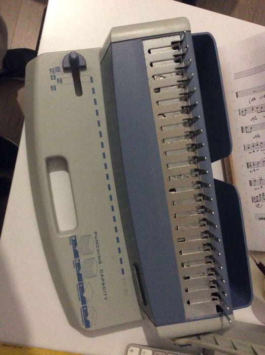 Encadernadora (barra plástica) Fellowes