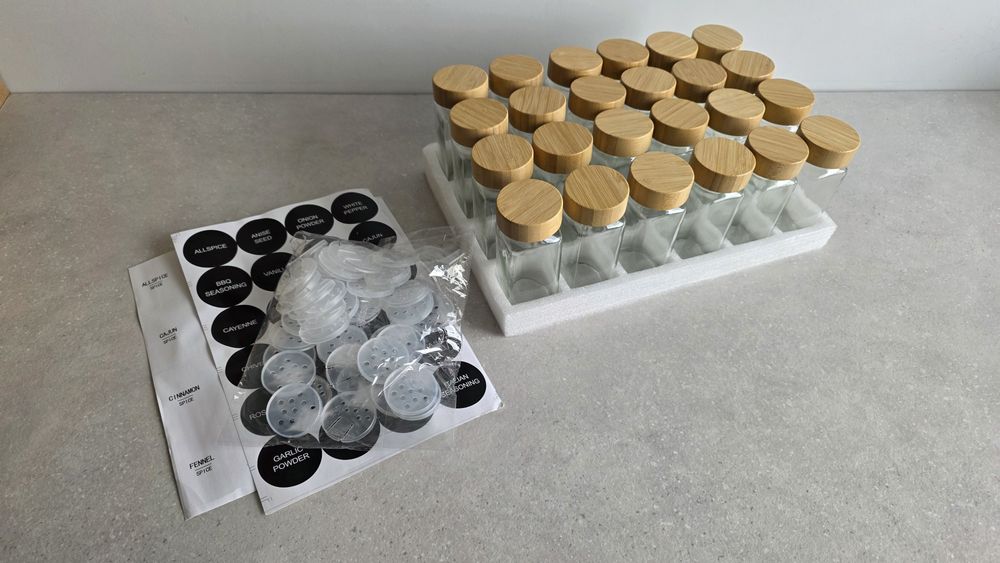 Stylowy Zestaw 24 Słoiczków na Przyprawy | Bambusowe | NOWY