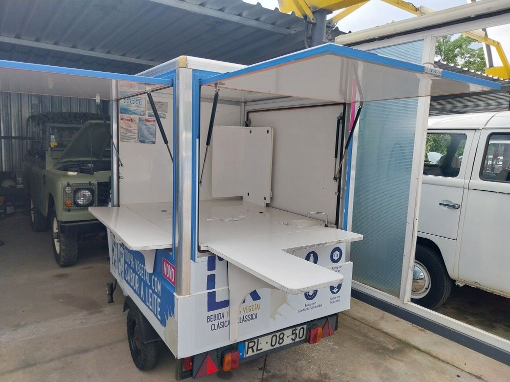 Ape 50 food truck