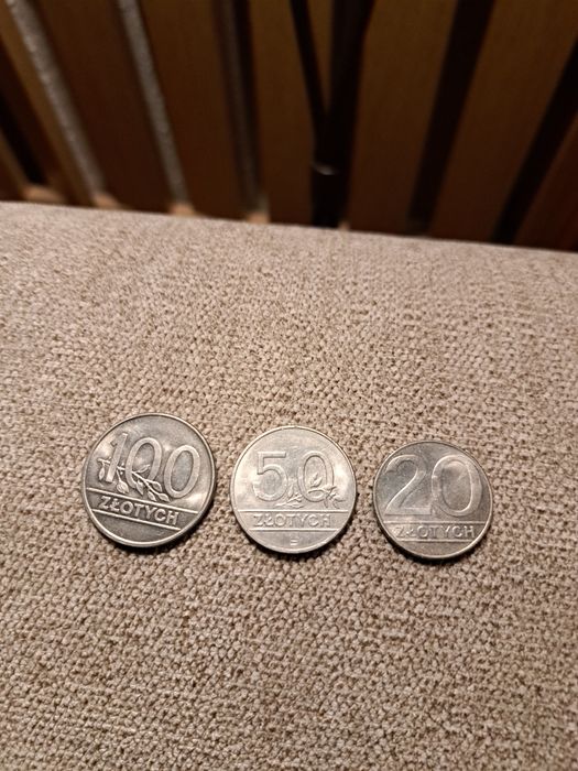 Monety 100, 50, 20 zlotych z 1990 roku