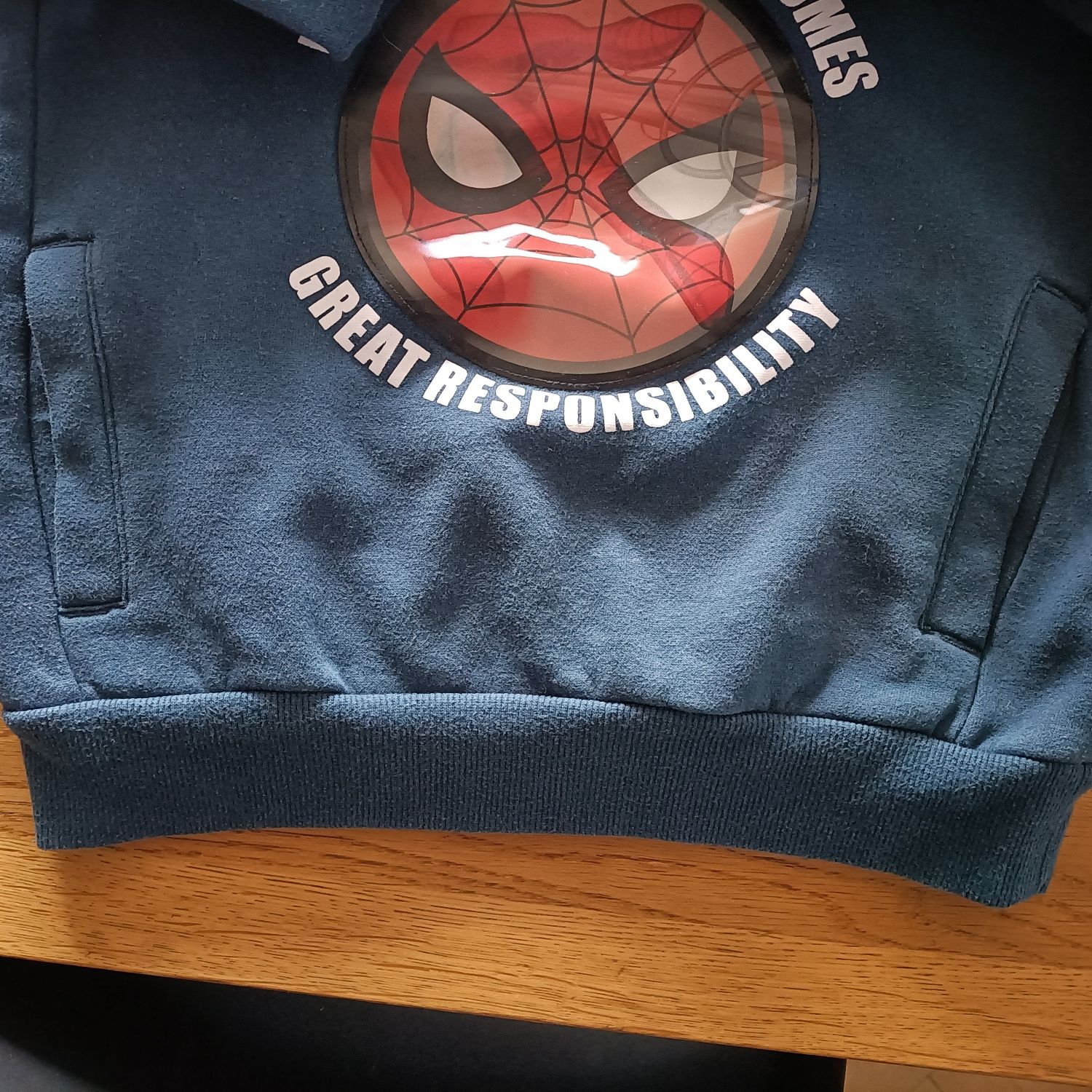 Bluza z kapturem i motywem Spiderman