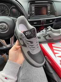 Nike Air Force Low Grey/Black.